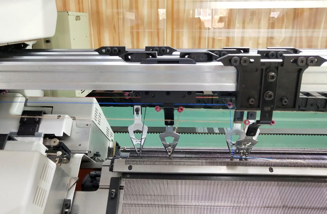 纺织服装工业设计中心系列教师培训报道（一）——电脑横机培训