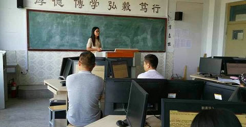 信息工程系举行2017年新进教师转正定职听课活动