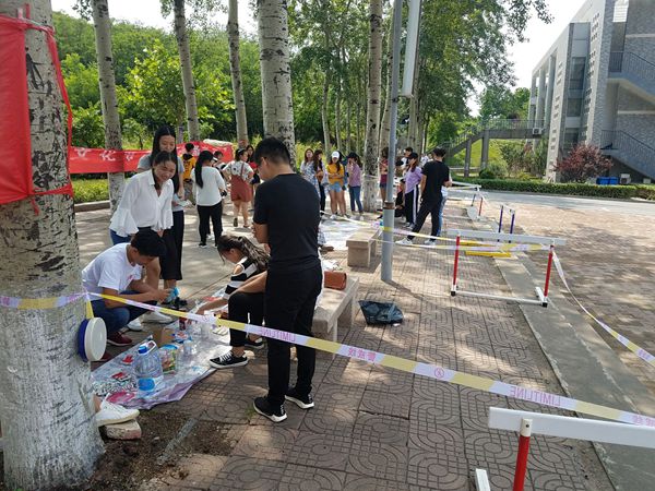 六号公寓举办公寓文化节之跳蚤市场活动