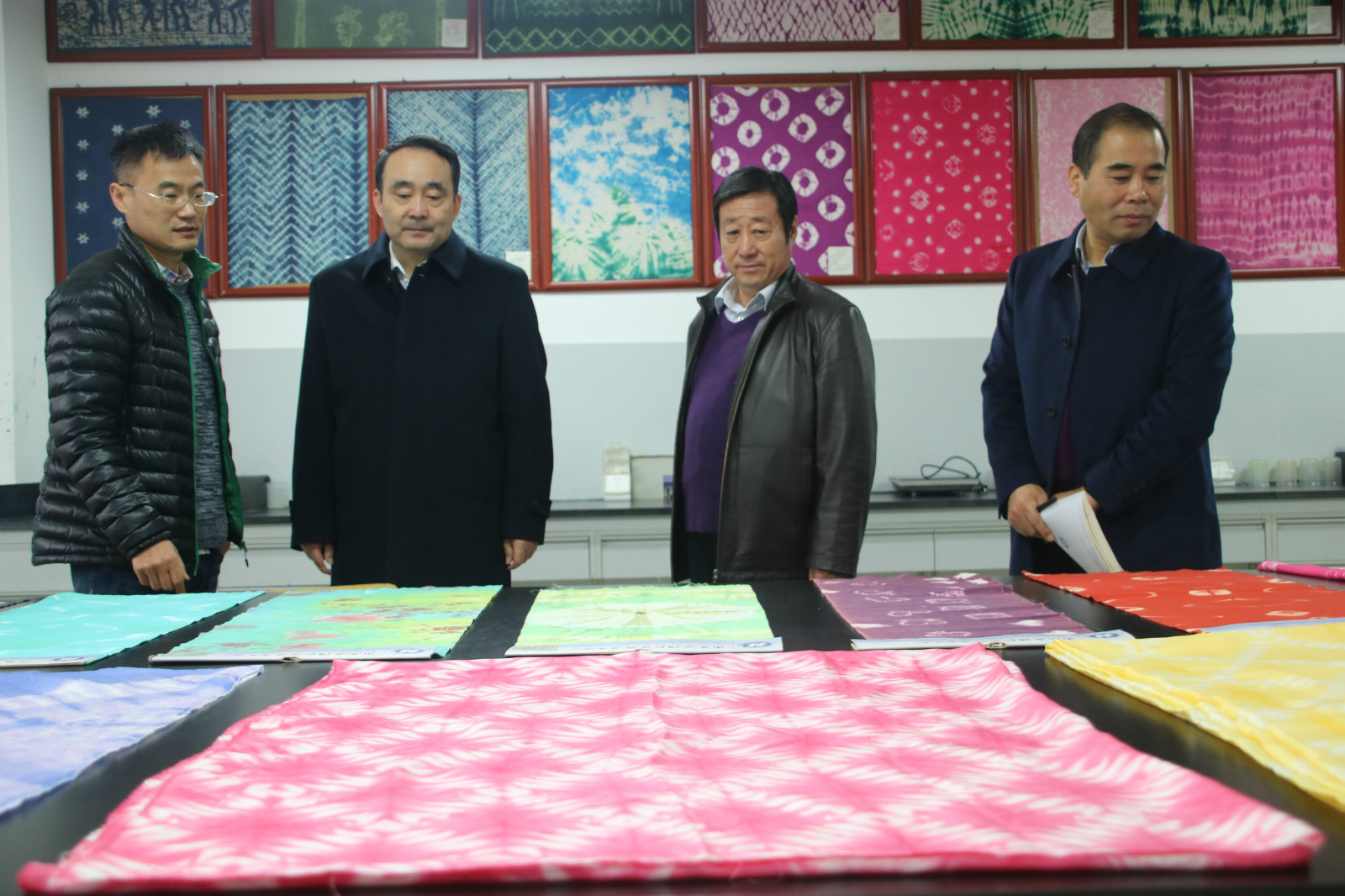 全市高校统战工作暨党外知识分子实践创新基地观摩座谈会在学院召开