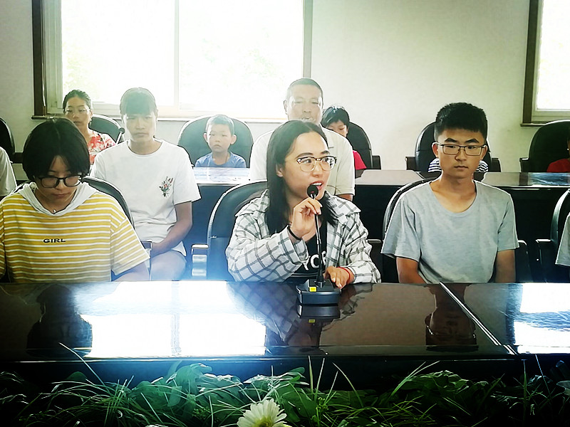 淄博市齐善助学2018年暑期学生座谈会在学院举办