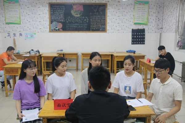 工商管理系“企业文化进校园活动”系列报道（二）