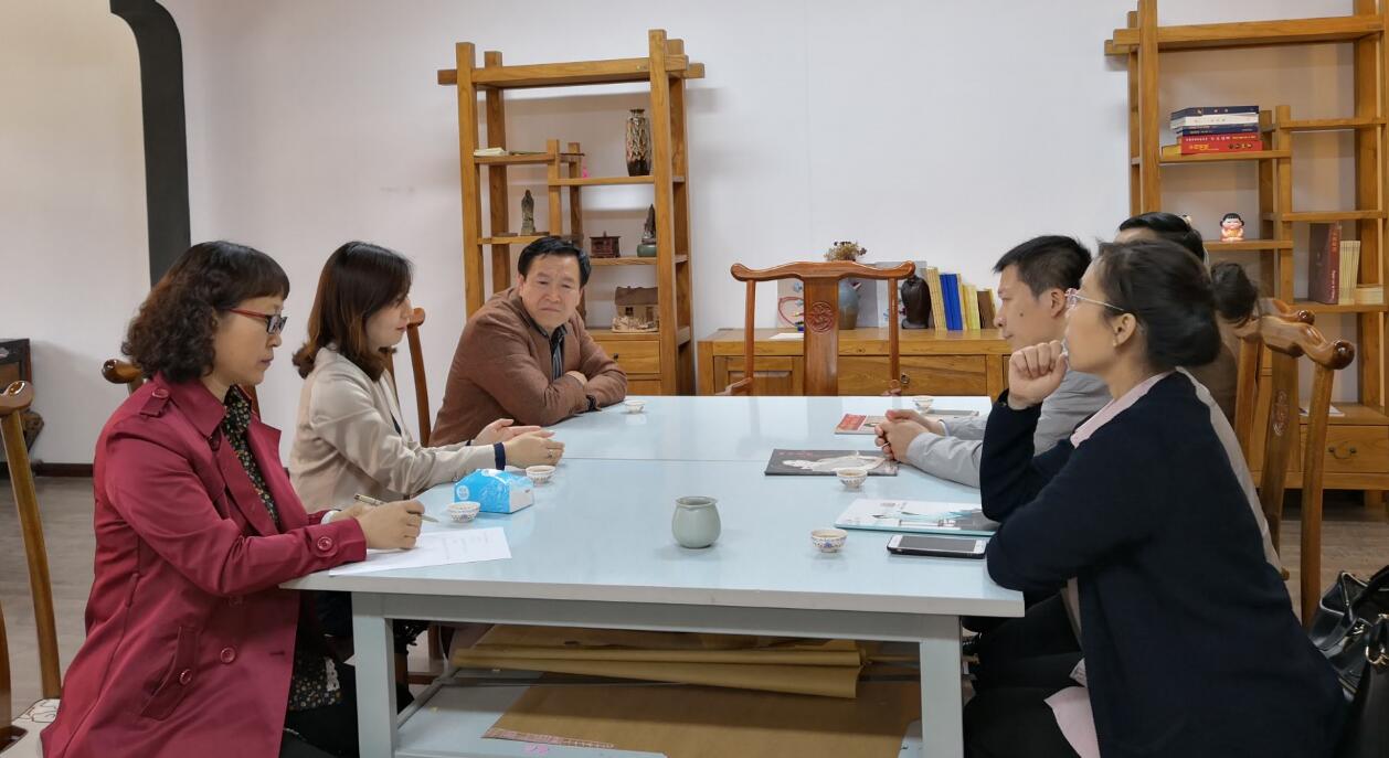 岜山集团参观纺织服装工程系开展校企深度合作洽谈