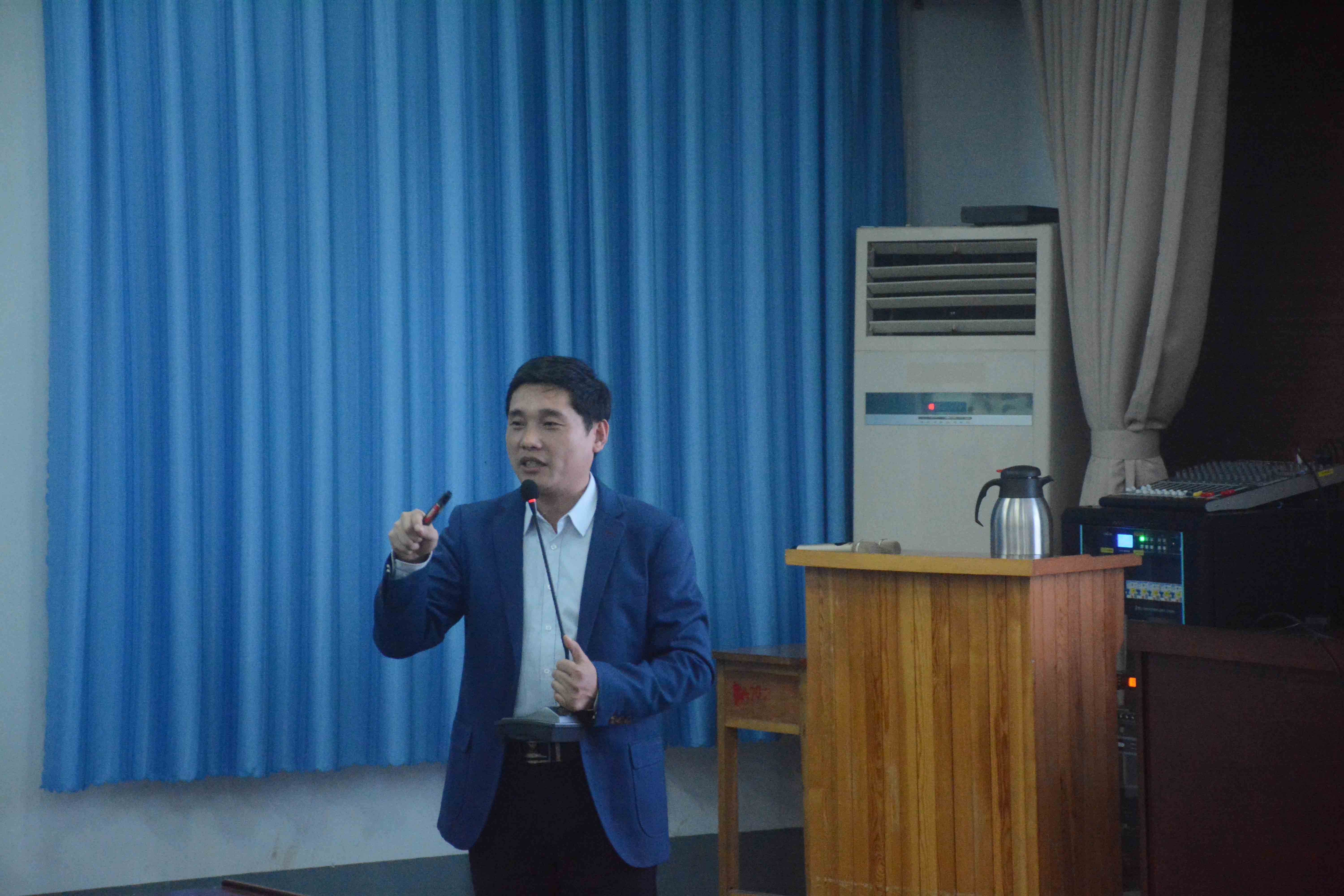 “新时代 新课程 新教改”山东轻工职业学院在奋进