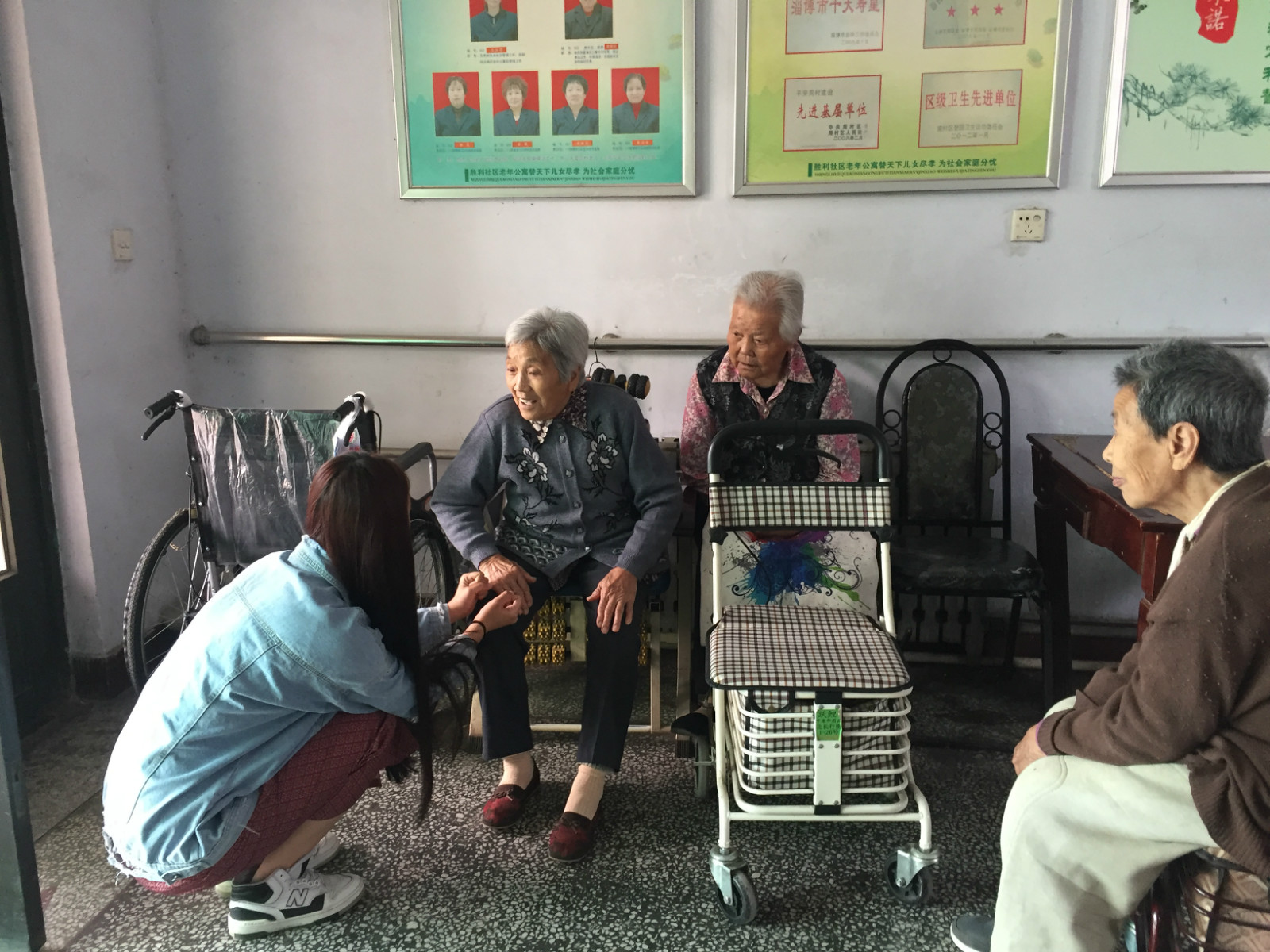 纺织服装工程系开展青年志愿者社会实践活动