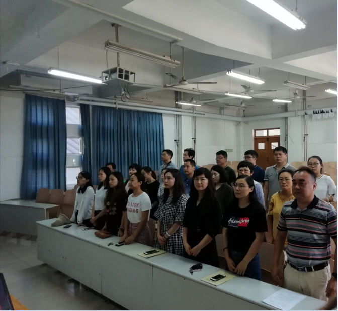 艺术设计系隆重举行教师节宣誓活动