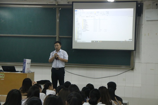 工商管理系“企业文化进校园活动”系列报道（一）