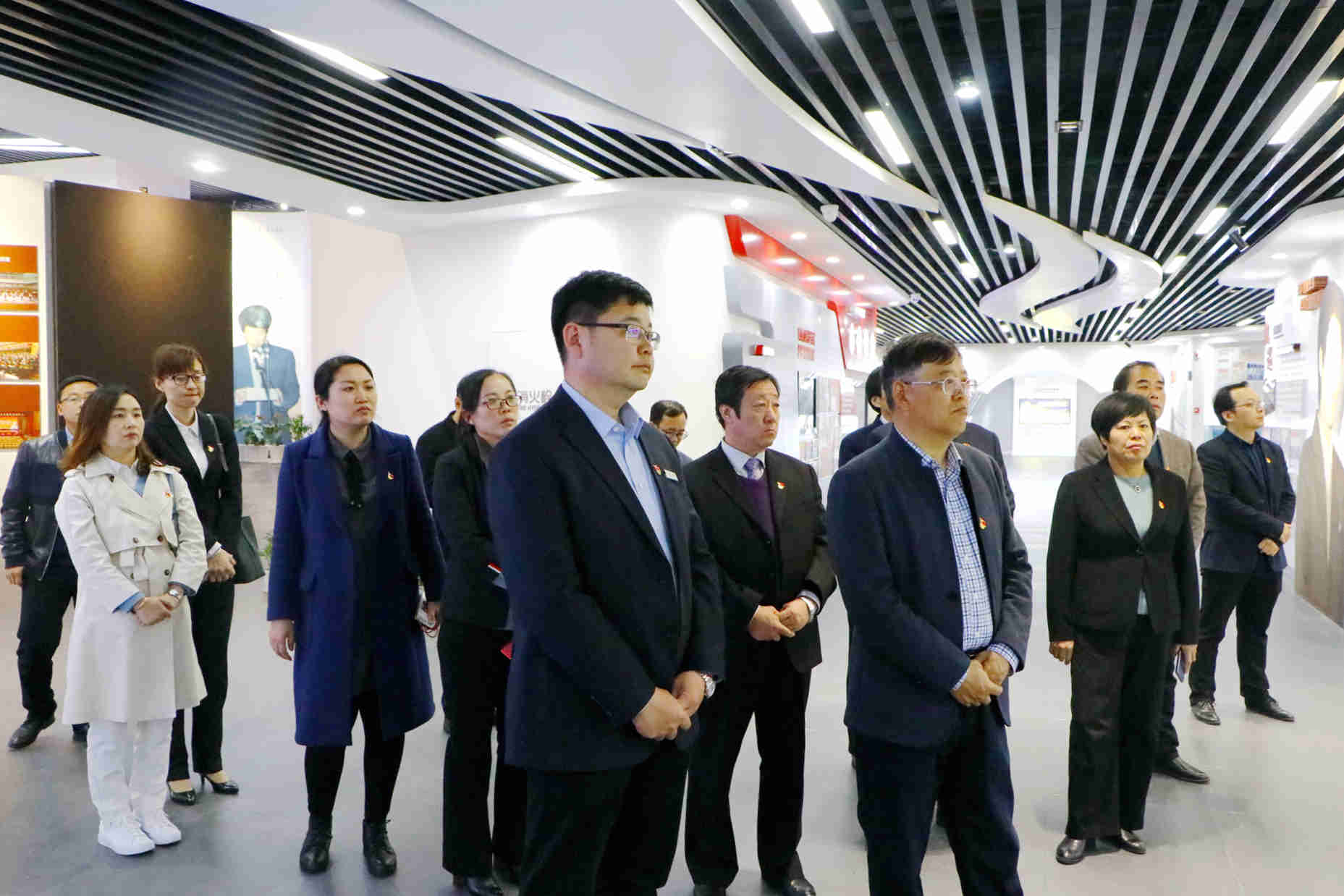 我校与鲁南制药集团战略合作协议签约暨师德实践教育基地揭牌仪式举行