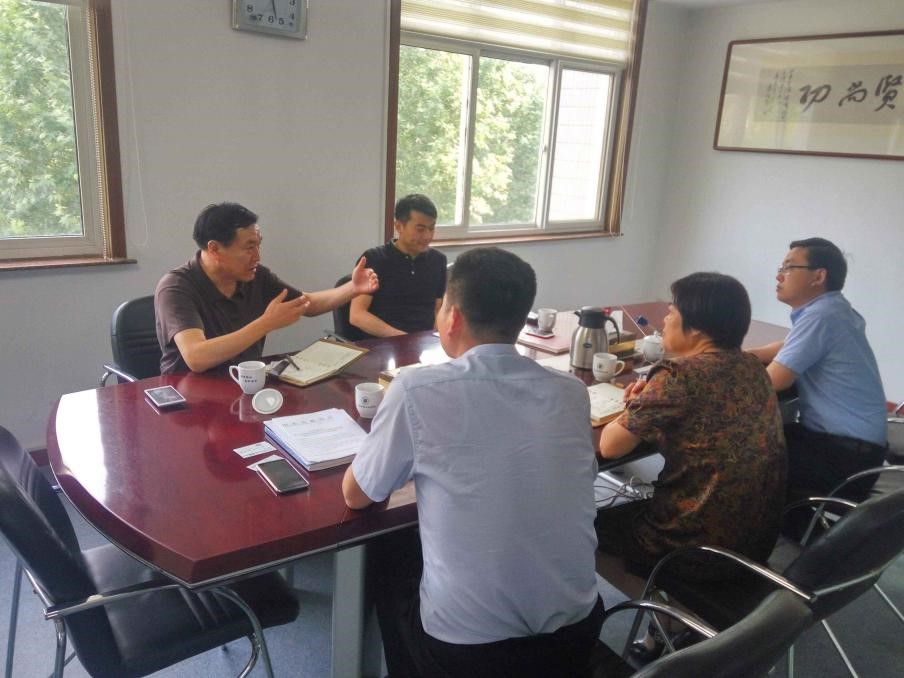 学院召开中外合作办学专业申报研讨会