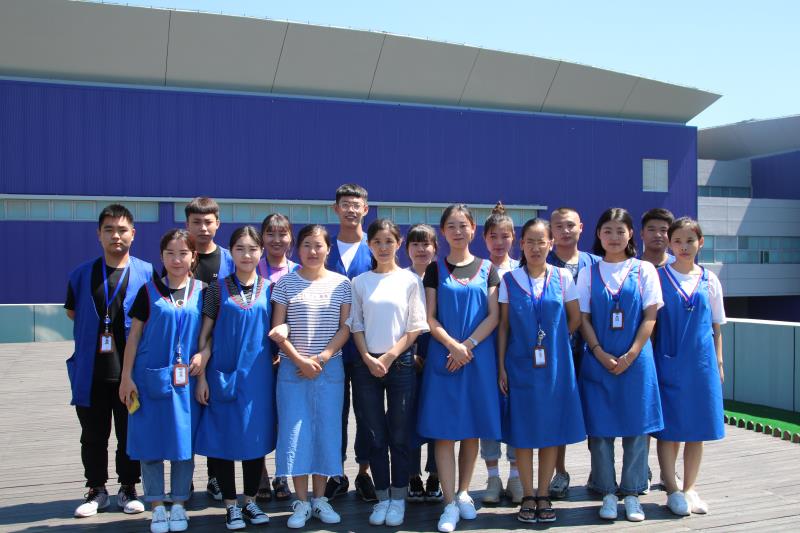 纺织服装工程系教师走访安莉芳(山东)服装有限公司