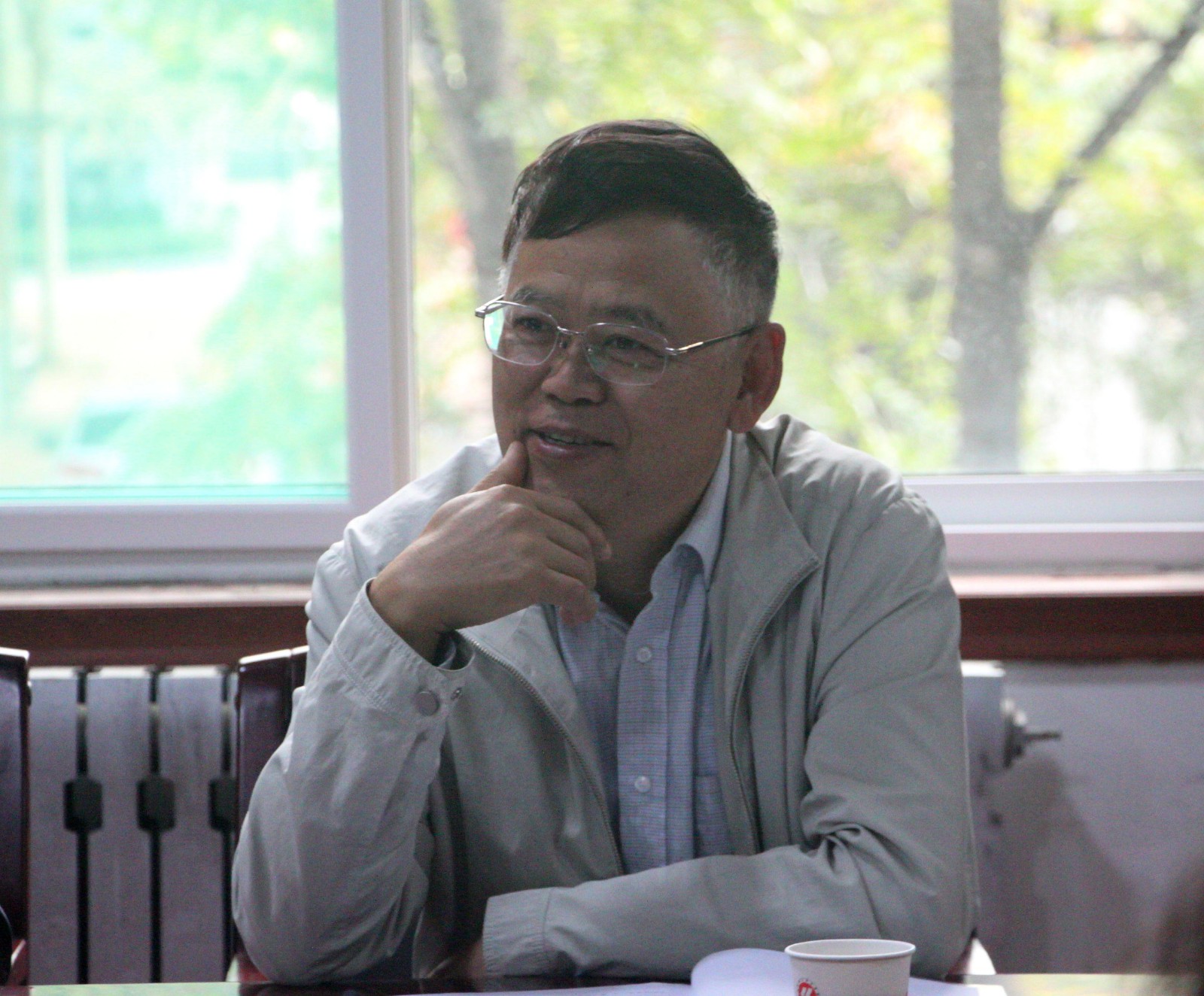 学院党委书记牛圣银到艺术设计系调研