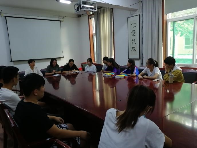 学院学生资助中心召开寿光籍受灾学生座谈会