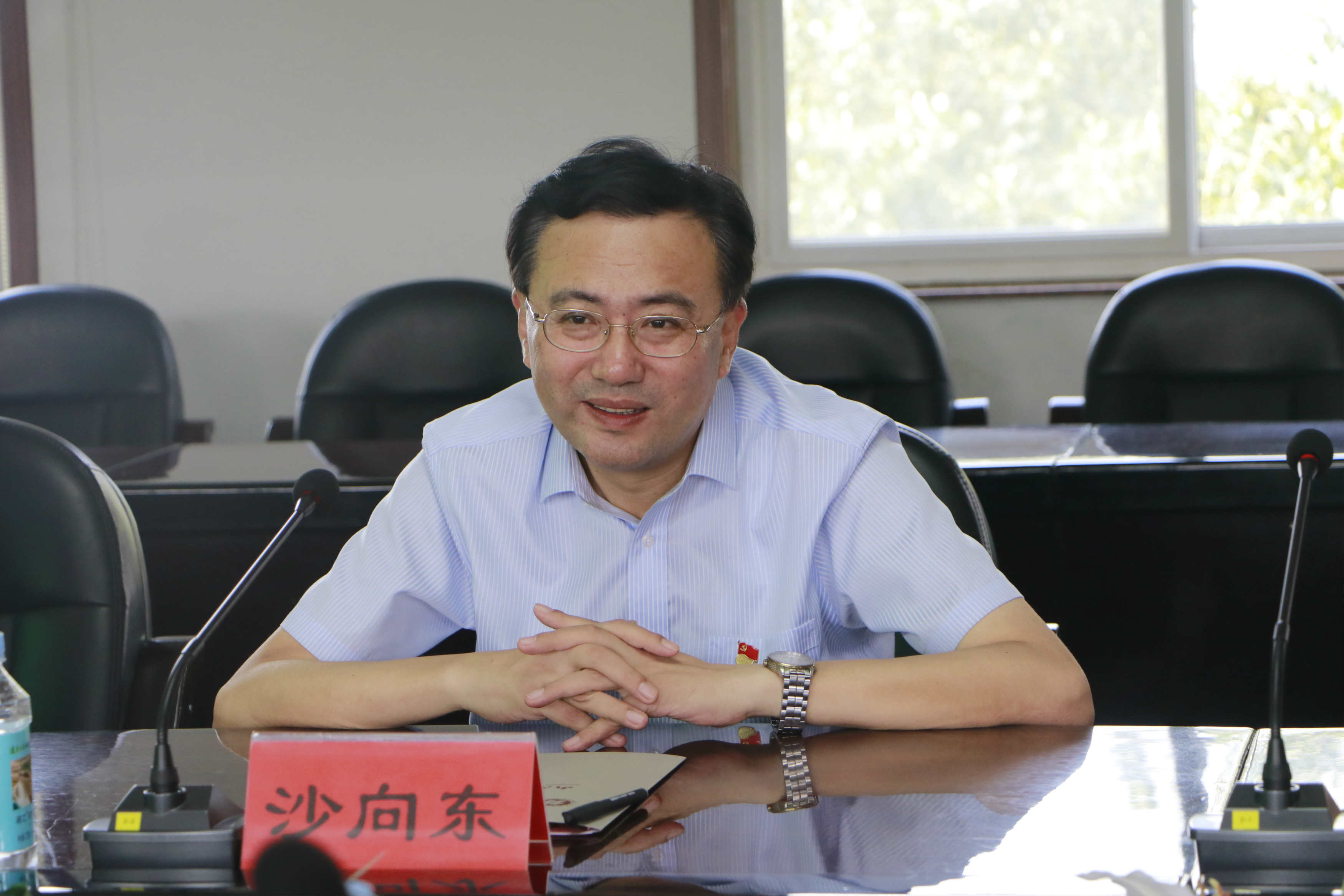 周村区委书记沙向东来我院慰问教职员工