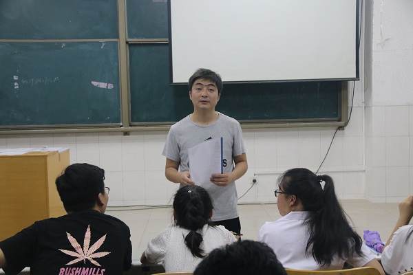 工商管理系“企业文化进校园活动”系列报道（二）