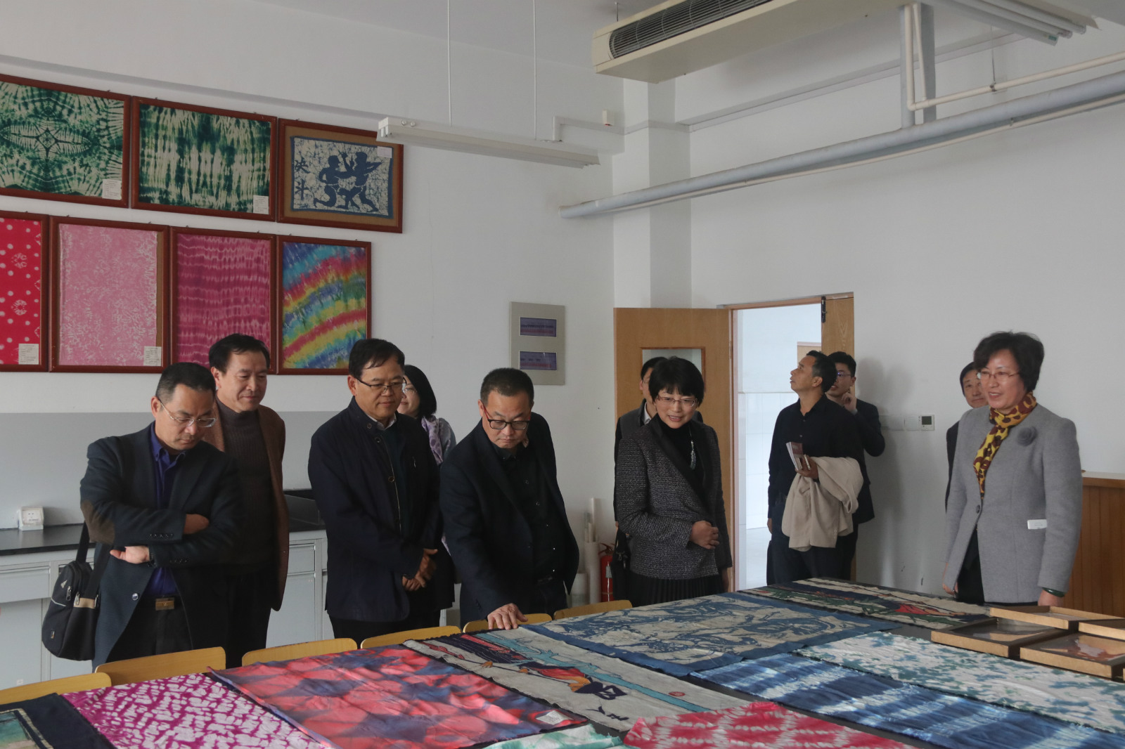 浙江纺织服装职业技术学院来院参观考察