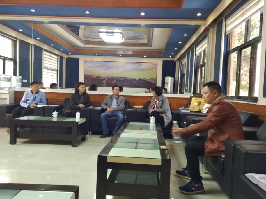 纺织服装工程系开展企业走访调研