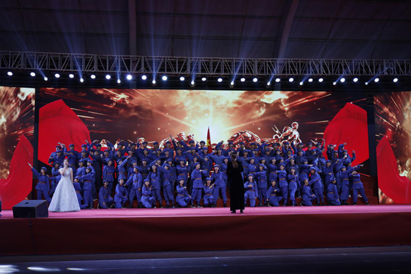 学校“礼赞新中国、奋进新时代”合唱展演活动激情唱响
