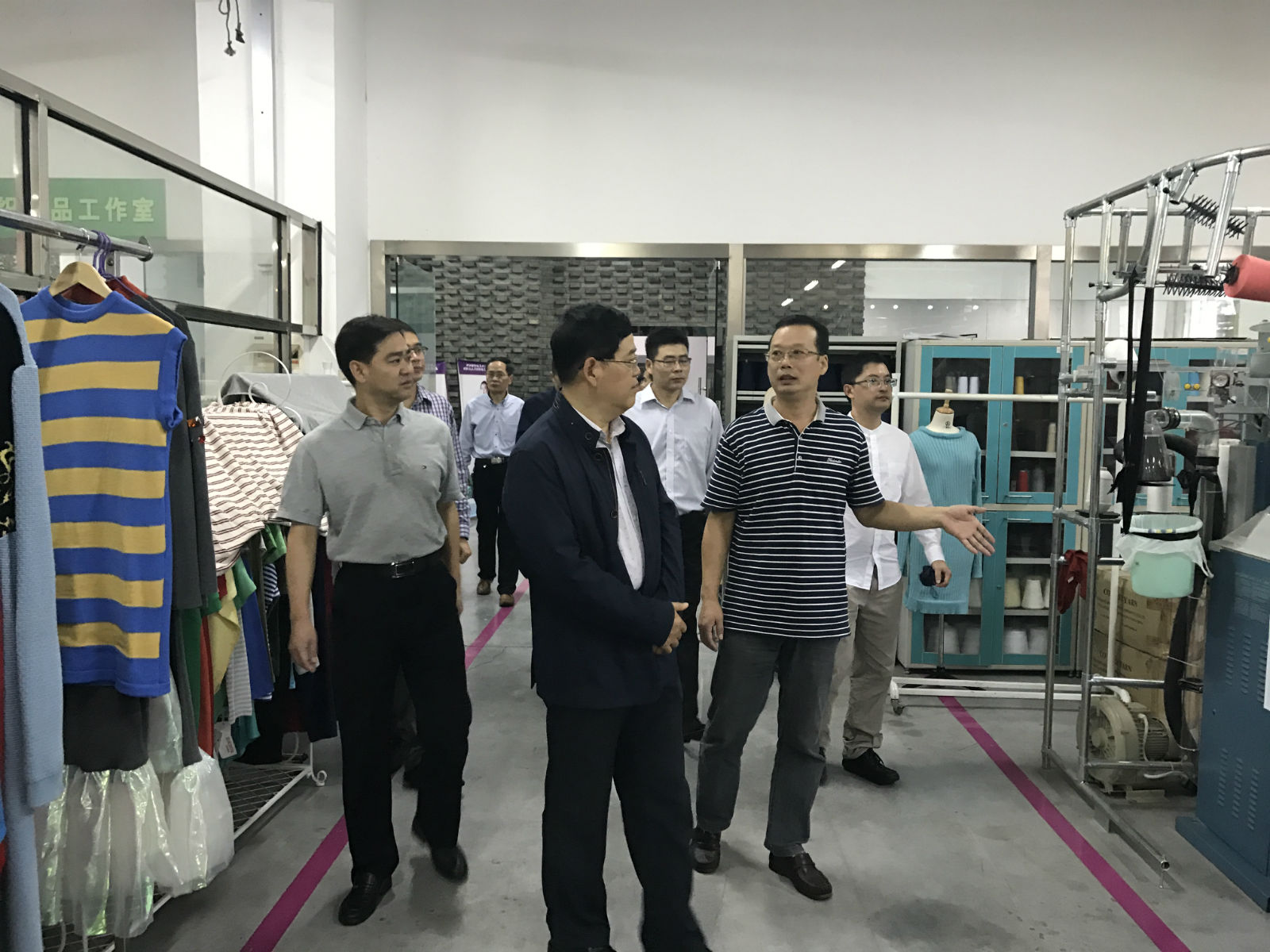 对标先进 赶超发展---学院对标先进考察团走进江浙优质高职学院考察学习