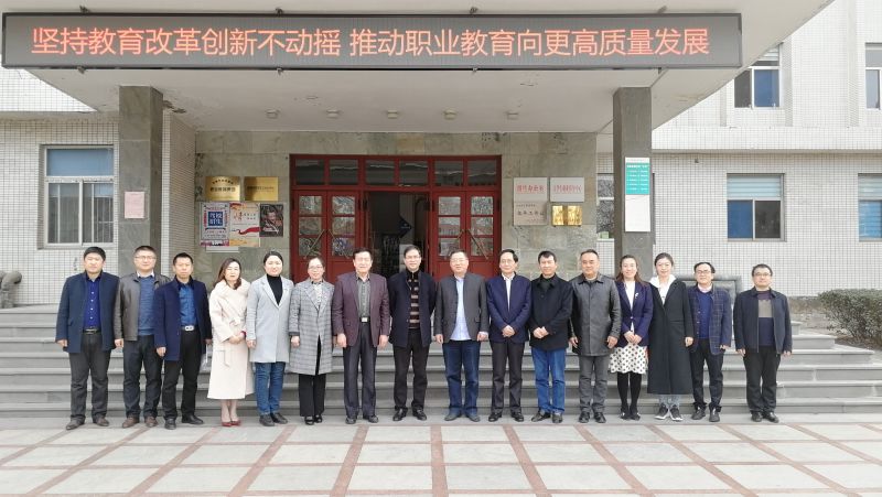 深化专业内涵建设 培养不可替代性人才