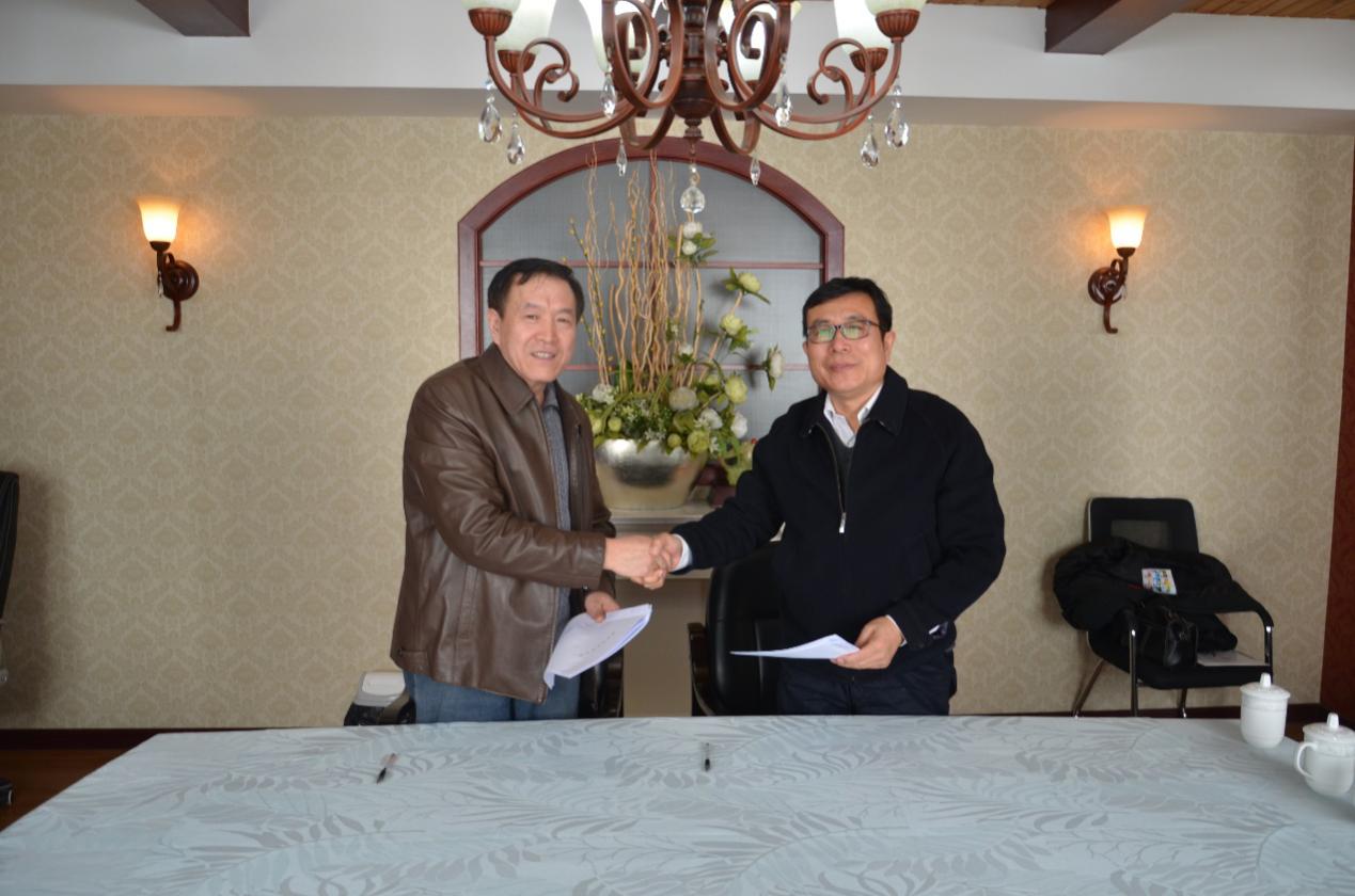 我院与淄博佳润纺织有限公司签订校企合作协议