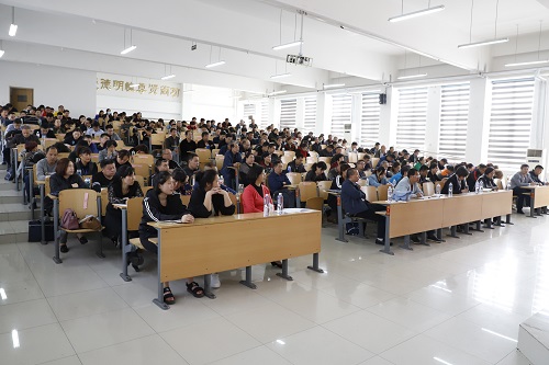 中国纺织工业联合会副会长孙淮滨受邀来我院作主题报告---纺织产业的历史、现在与未来