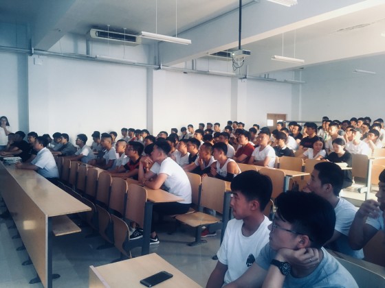 机电工程系召开优秀毕业生个人成长座谈会