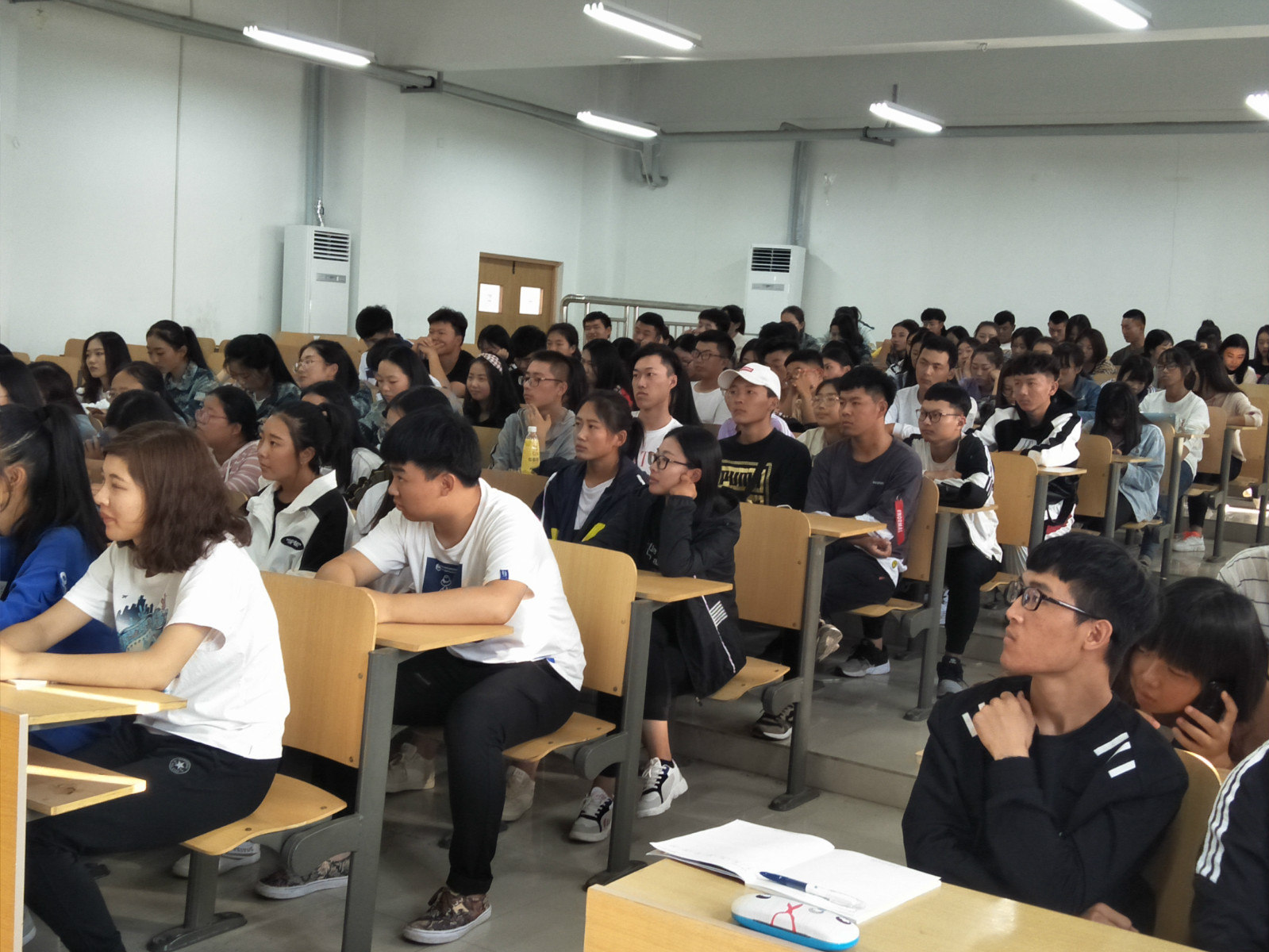 学院2018级自考助学讲座开讲