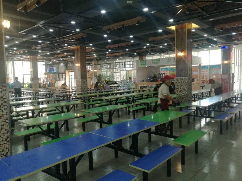 提升食堂“颜值”，优化餐饮格局，全力服务师生 ——学院食堂新学期新气象