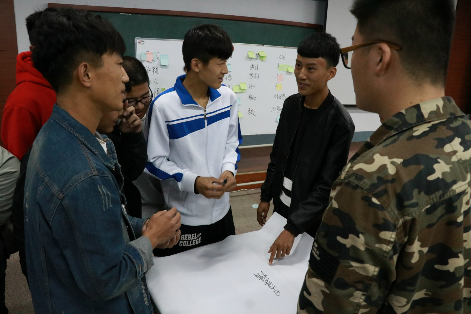 学院举办青春健康教育助力大学生健康成长