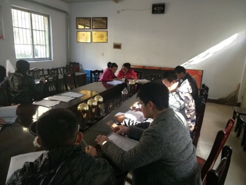 机电工程系赴企业进行走访暨15级学生论文答辩(四)