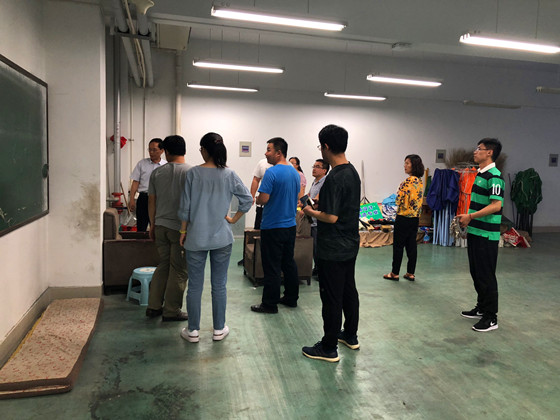 机电工程系对实训室进行卫生与安全检查