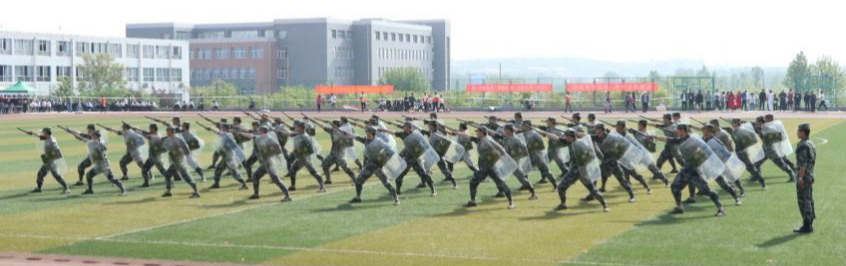 山东省教育厅讯:山东轻工职院军地融合军民共建大学生民兵分队